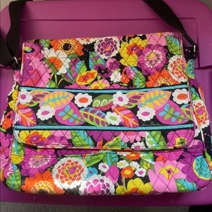 Vera Bradley Messenger bag